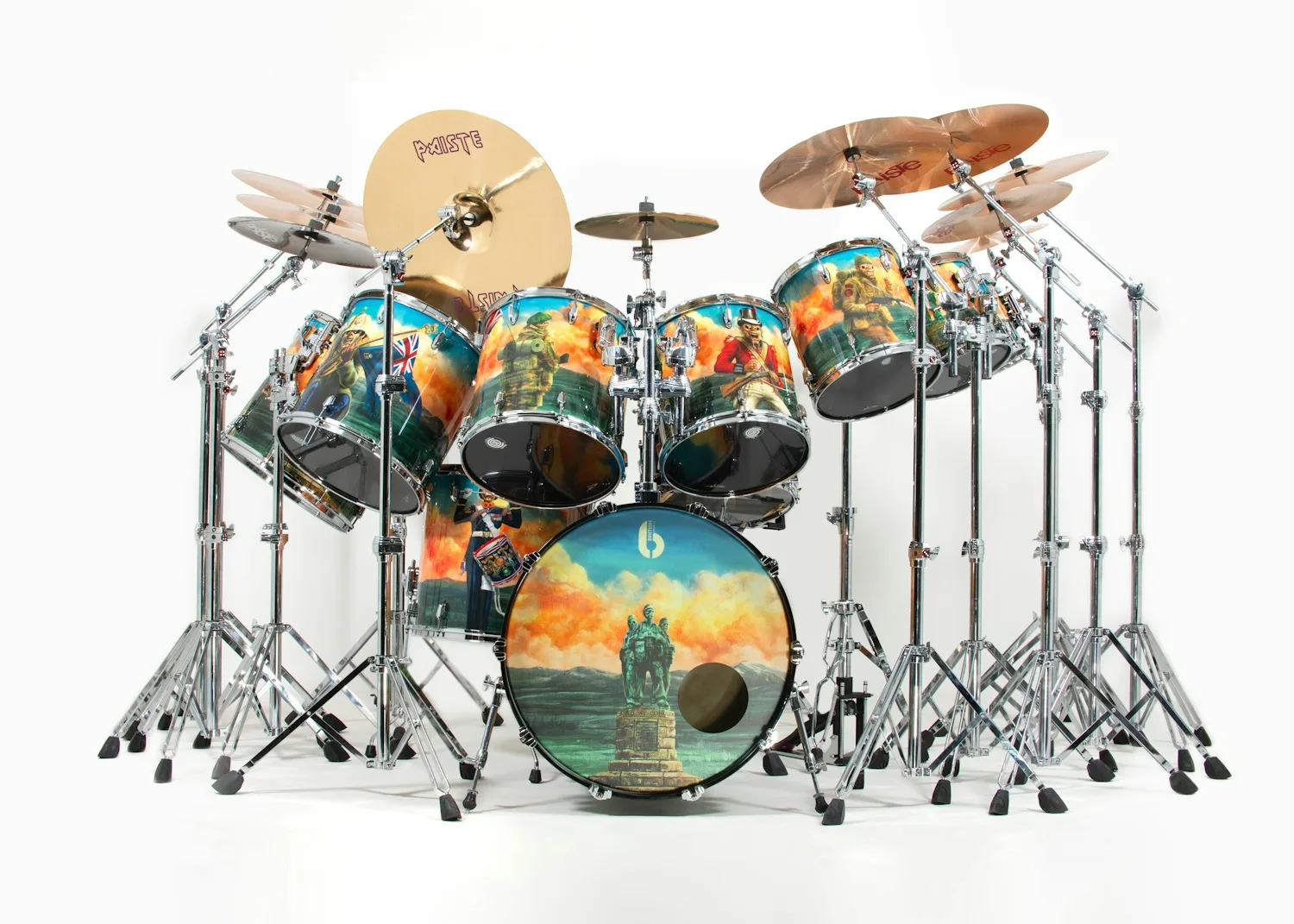 Il drum kit speciale di Nicko McBrain per il concerto al Mountbatten Festival of Music