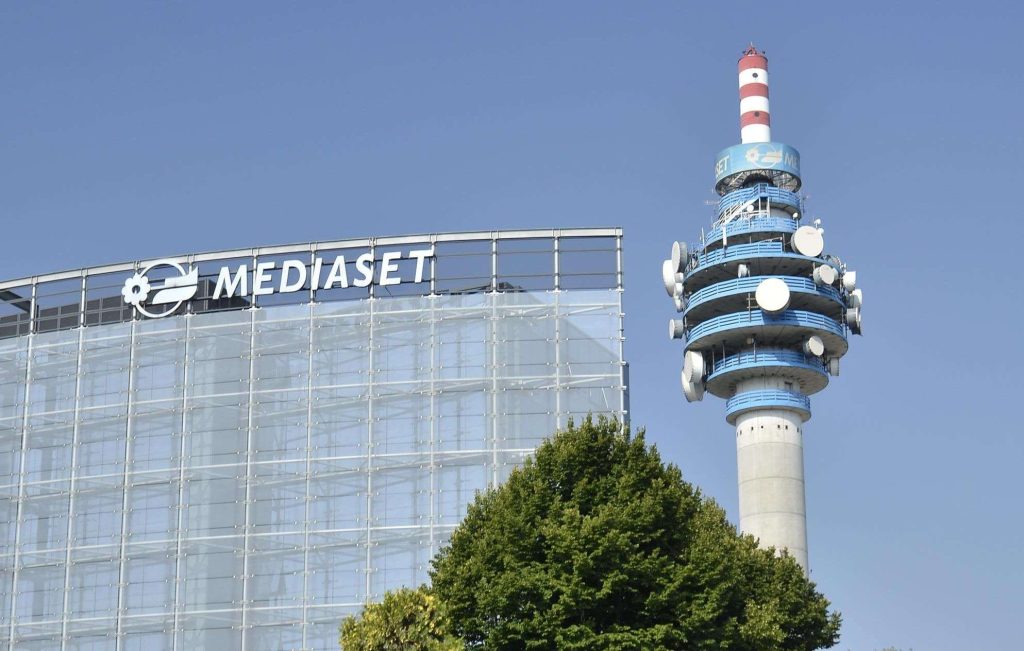 Mediaset-Vivendi, tutto congelato fino a gennaio