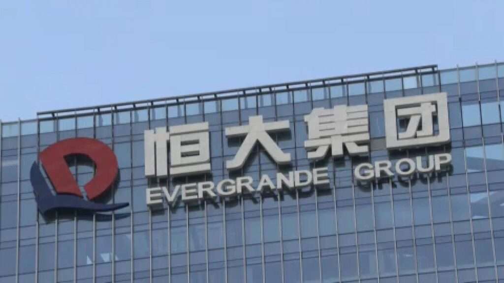 Evergrande: venduti 2 aerei privati, ma la situazione resta critica