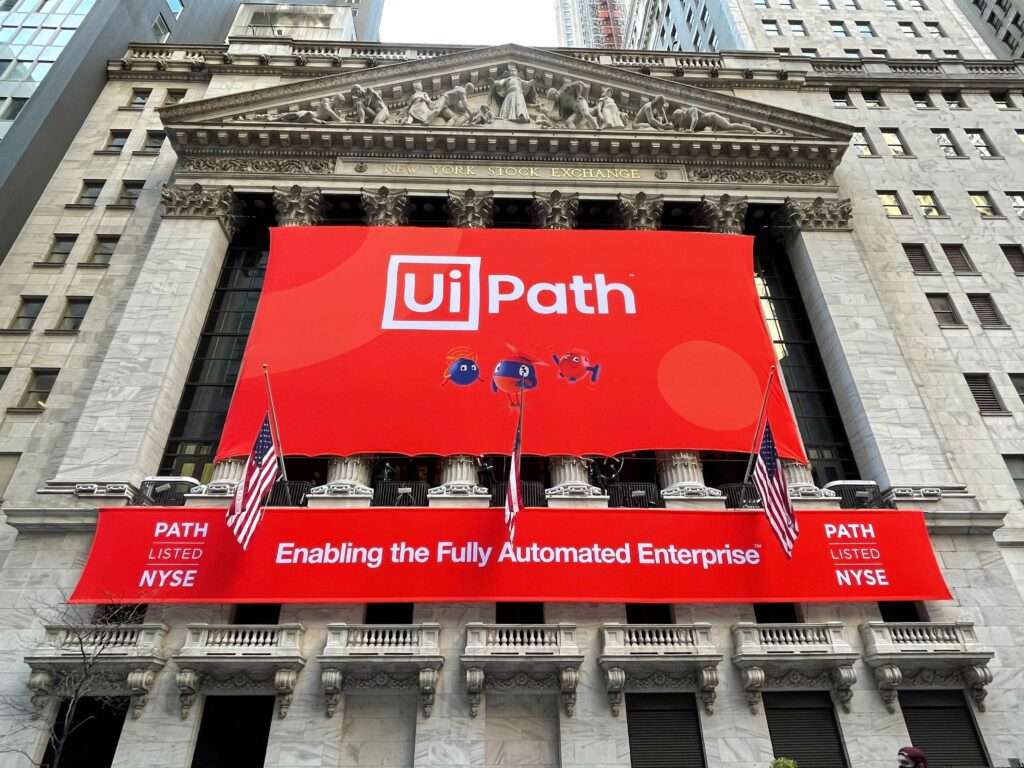 UiPath: Cathie Wood fa incetta di azioni sul calo dei prezzi in Borsa