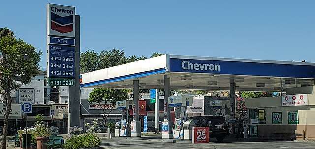 Chevron: trimestrale sotto le attese, in arrivo dividendi e buyback