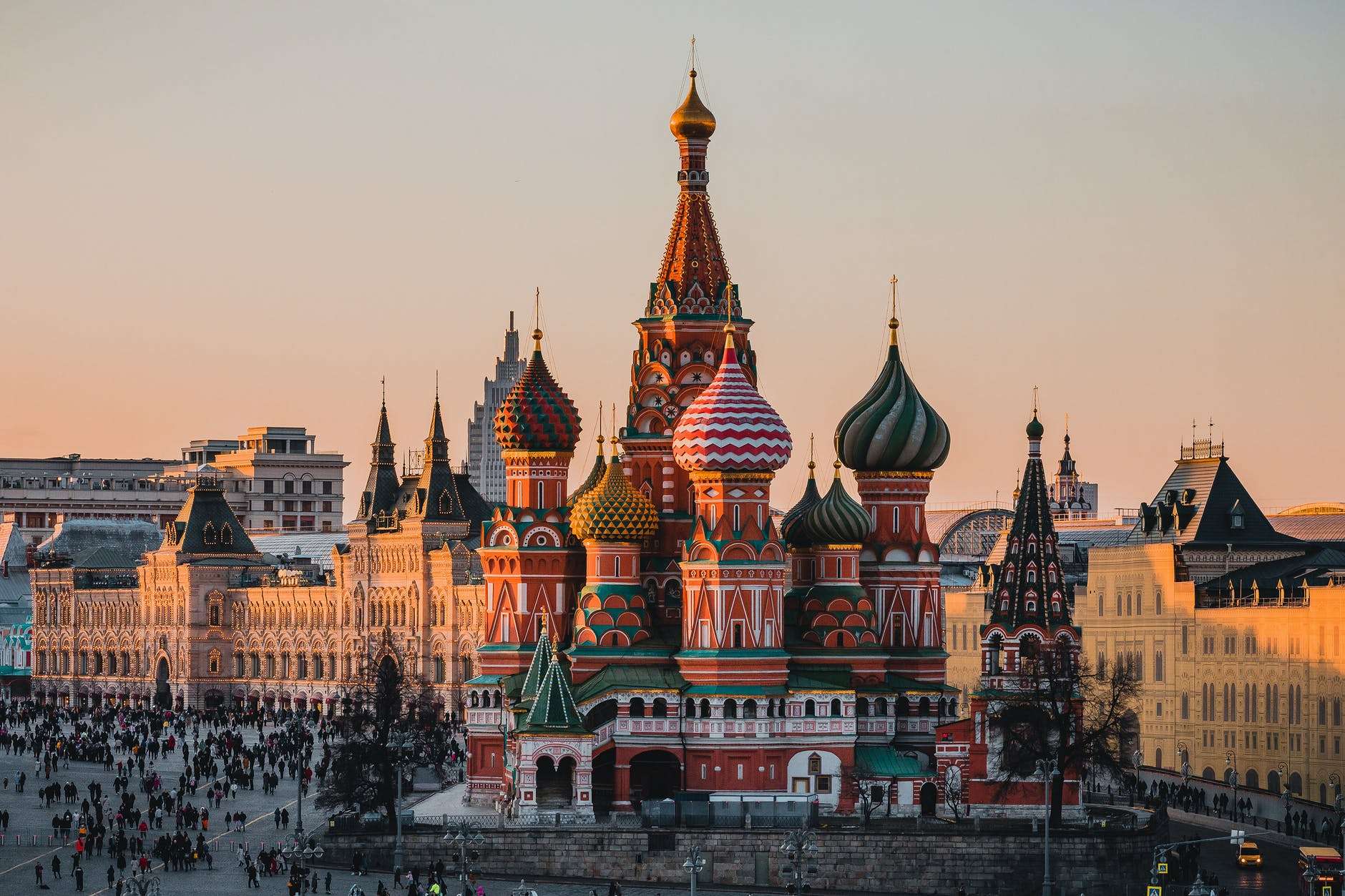 Russia: UE e Gran Bretagna vietano l'acquisto dei titoli di Stato