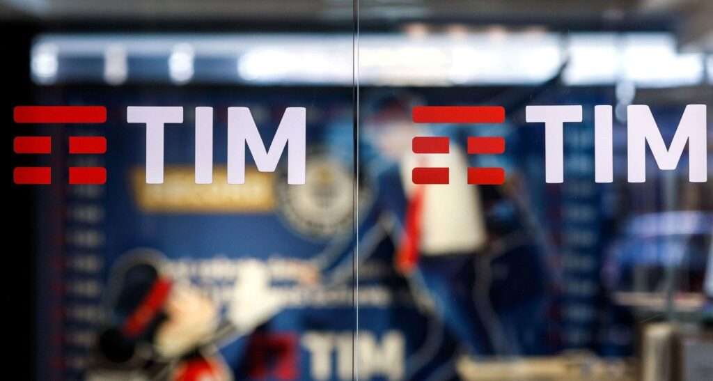 Azioni TIM: Governo esclude l'Opa? Titolo sbanda a Piazza Affari