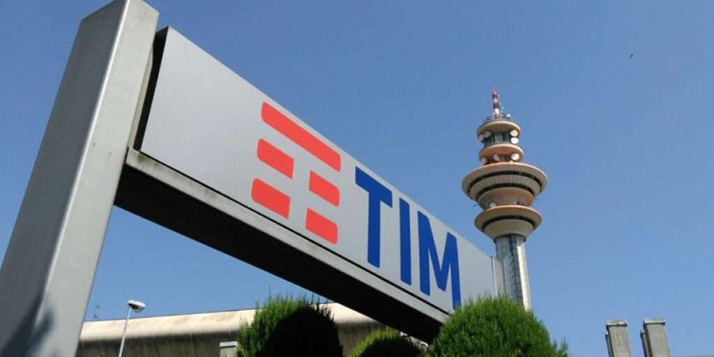 TIM: KKR conferma l'interesse per l'OPA totale e il titolo vola in Borsa