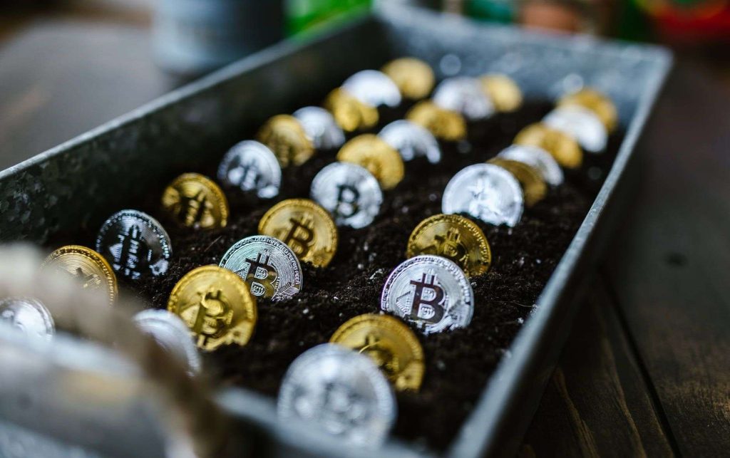 Bitcoin nei piani 401 (k)? Ecco pro e contro