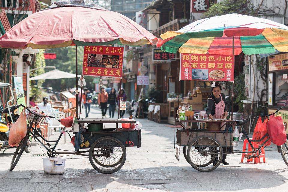 Cina: per il Governo obiettivo crescita a forte rischio