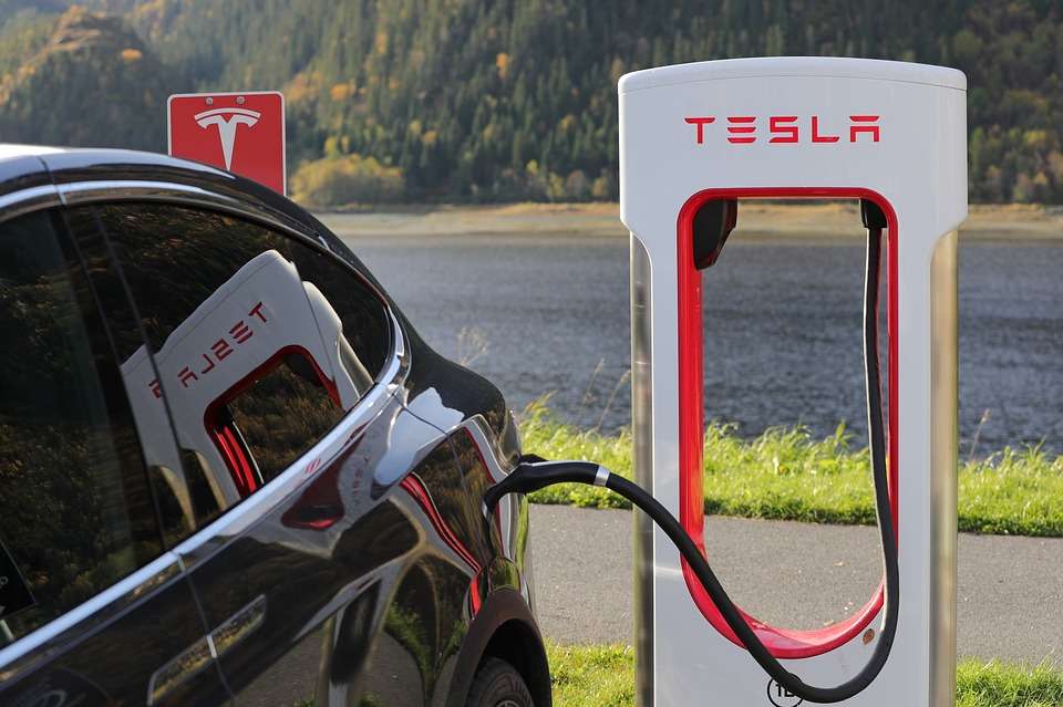 Tesla non è più la maggiore partecipazione di ARK Innovation, ecco perché