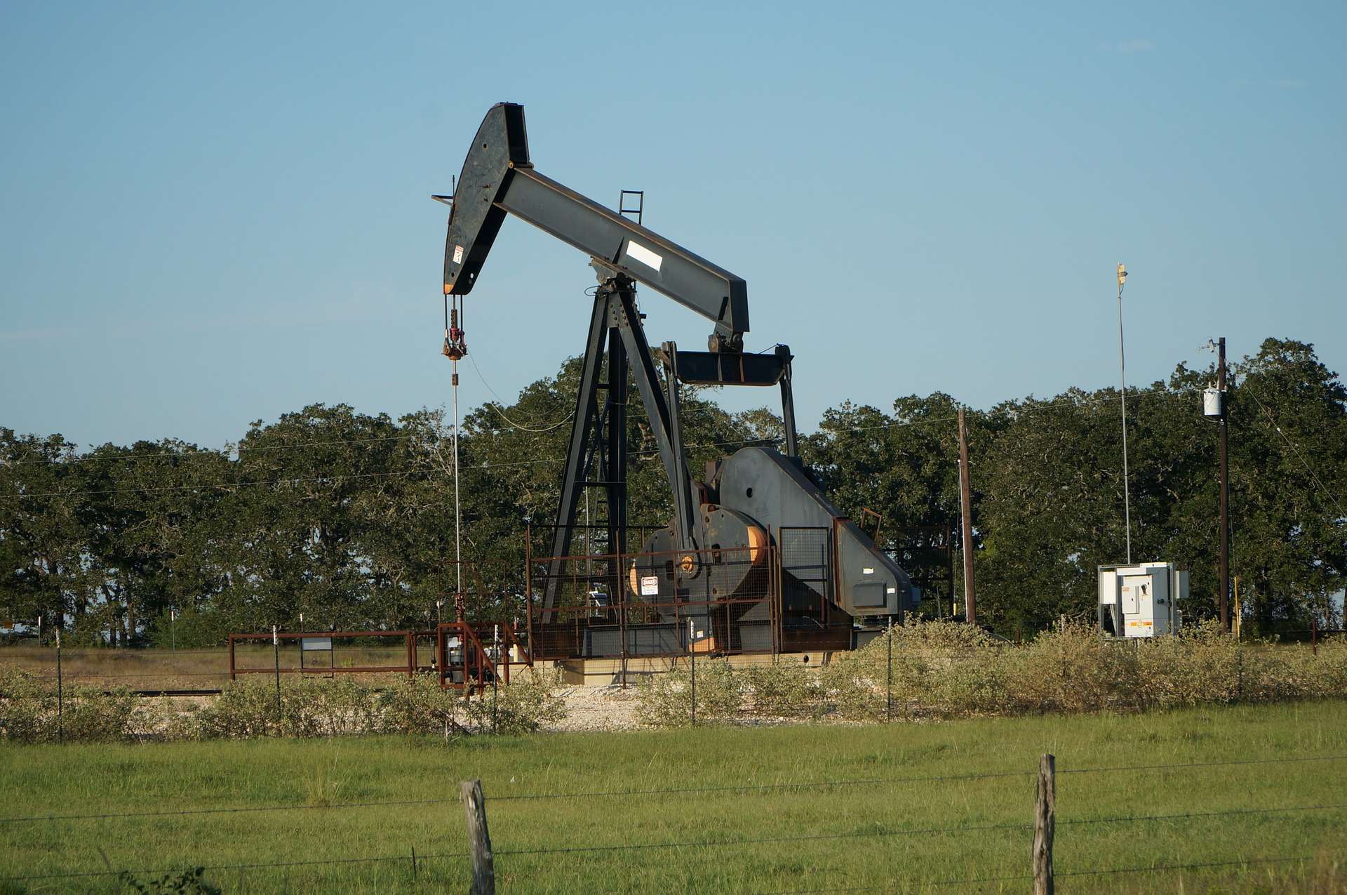 Petrolio, USA ed Europa in cerca di accordo per limitare effetto sanzioni