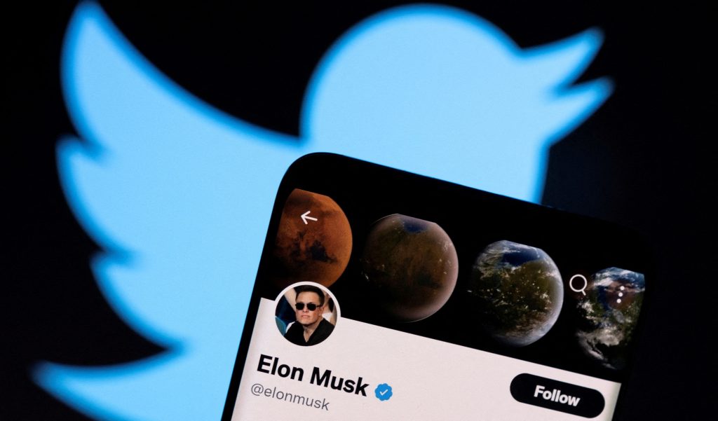 Twitter: accordo con Musk è un passo dallo stop