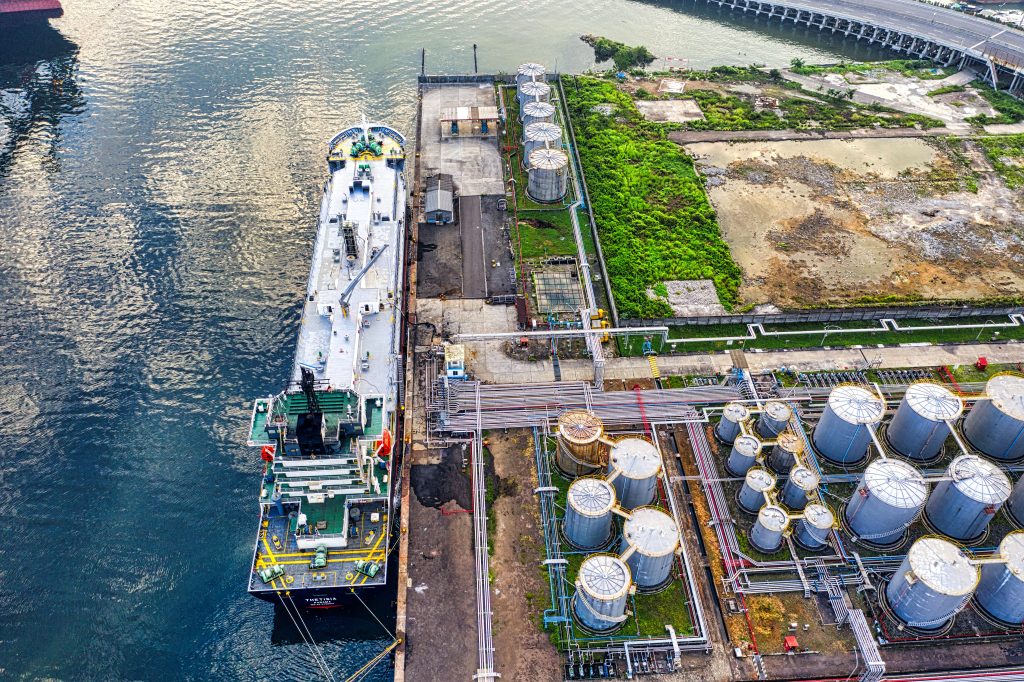 Gas e petrolio su strade divergenti, le conseguenze per i portafogli