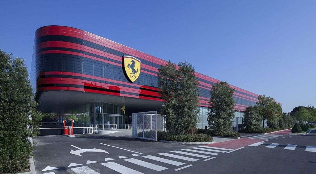 Ferrari: cosa fare in Borsa con le azioni in vista dei risultati trimestrali?