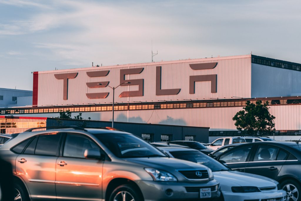 Auto elettriche e sostenibilità, l'equazione non sempre torna
