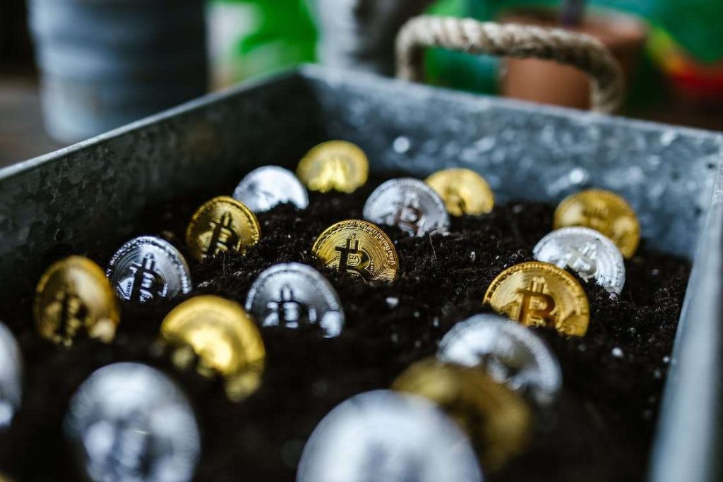 Criptovalute: altro crollo nei mercati, ecco cosa sta succedendo