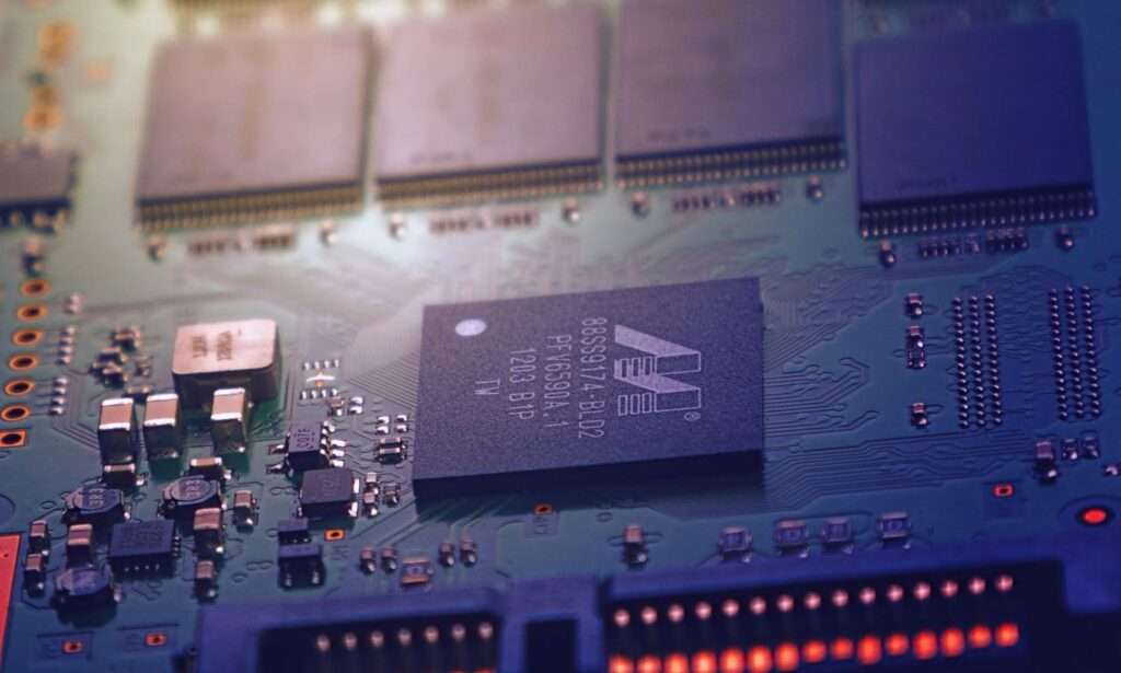 Semiconduttori: problemi lato domanda, entusiasmo su settore si placa