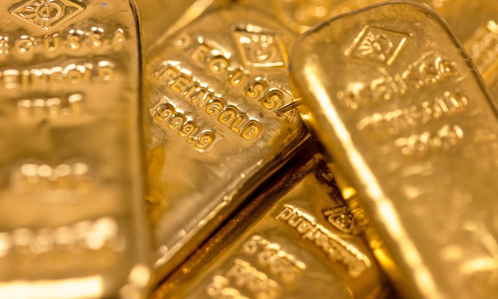 Oro: come comportarsi con il bene rifugio per eccellenza?