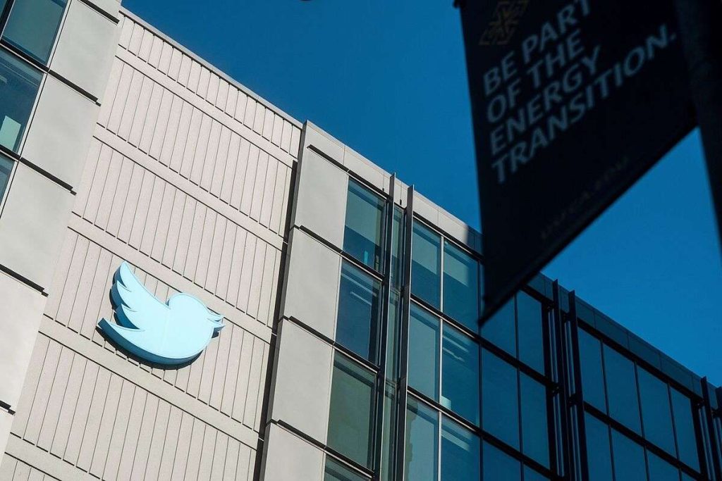 Twitter: ecco come è crollata la pubblicità con l'arrivo di Elon Musk