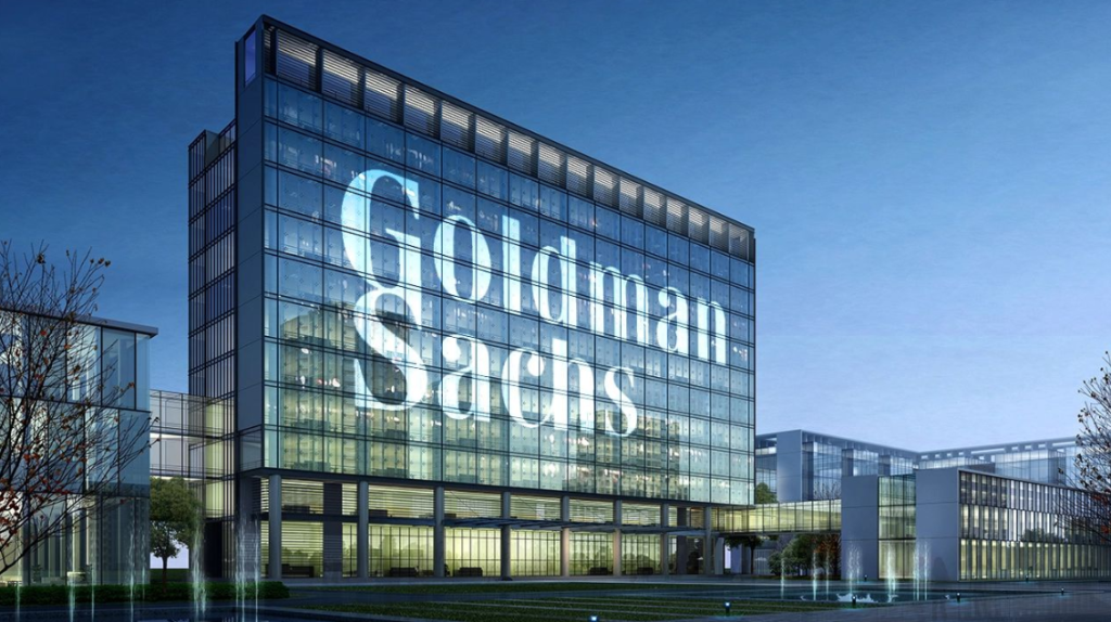 Una sede di Goldman Sachs riporta sulle vetrate il nome della banca americana