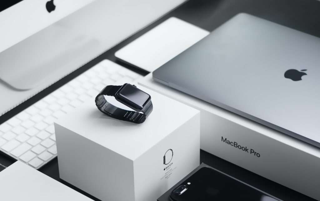 Una serie di prodotti a marchio Apple