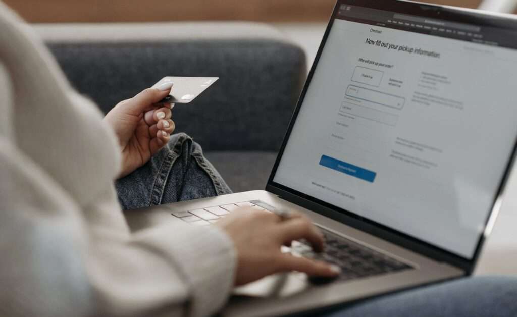Carte di credito per minorenni: come averle e come funzionano