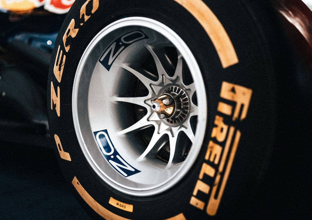 Uno pneumatico di Pirelli in Formula 1