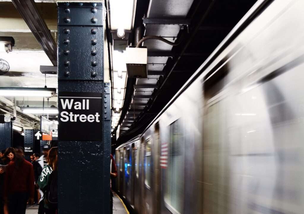 La fermata del metro di Wall Street