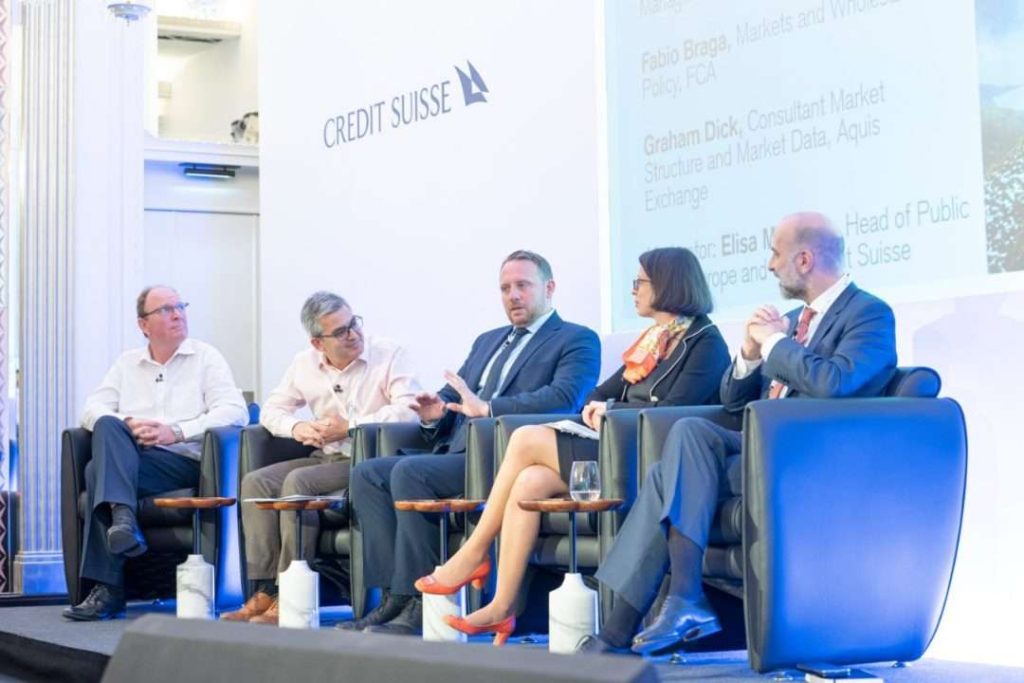 Credit Suisse: la trimestrale riporta una fuga dagli asset della banca