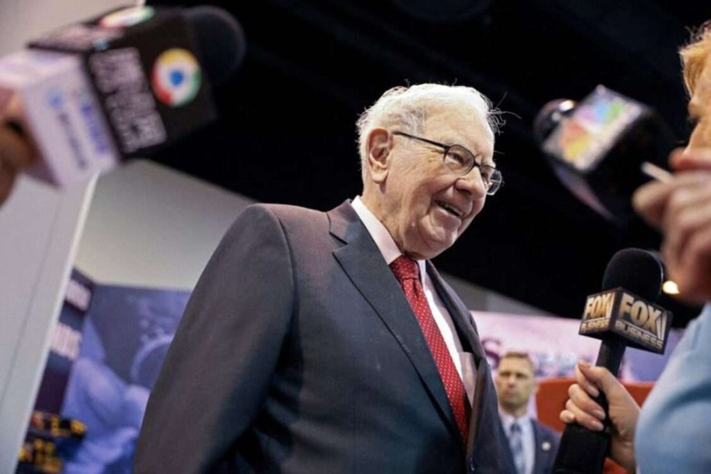 Warren Buffett, il miliardario americano chiamato anche "oracolo di Omaha"