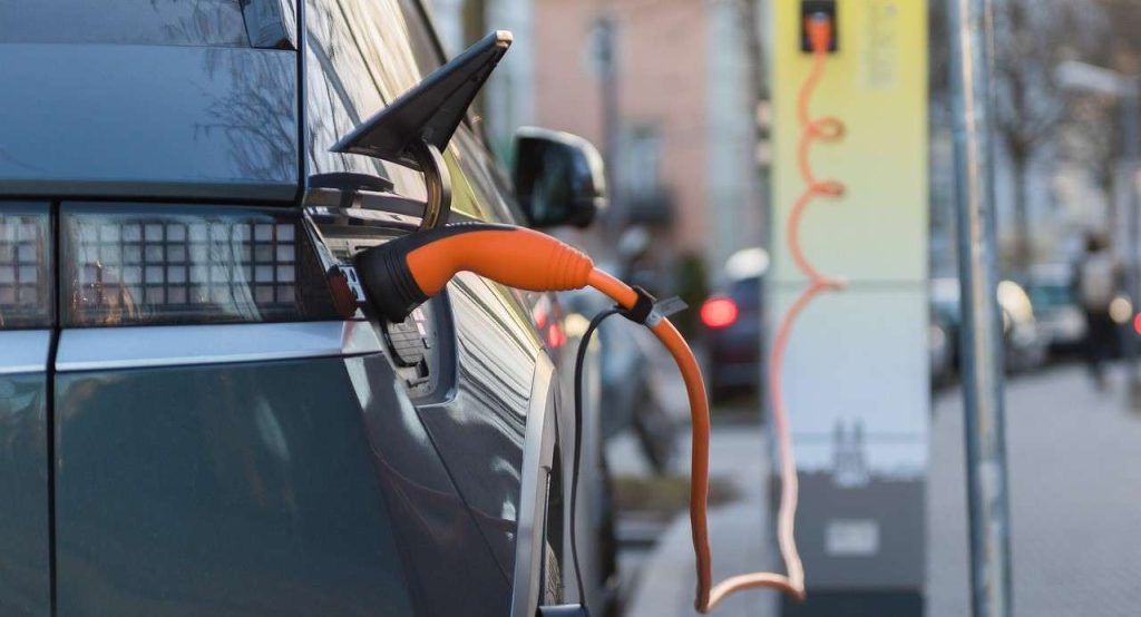 Auto elettriche: la Cina estende fino al 2027 gli incentivi fiscali da $ 72,3 miliardi