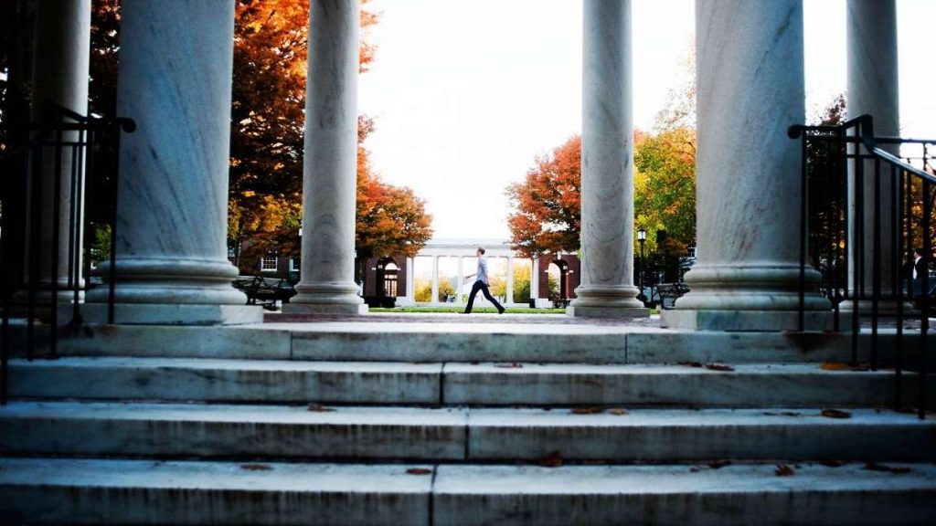 L'interno della Johns Hopkins University
