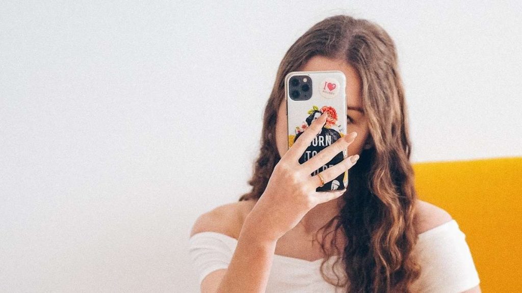 Una influencer al lavoro