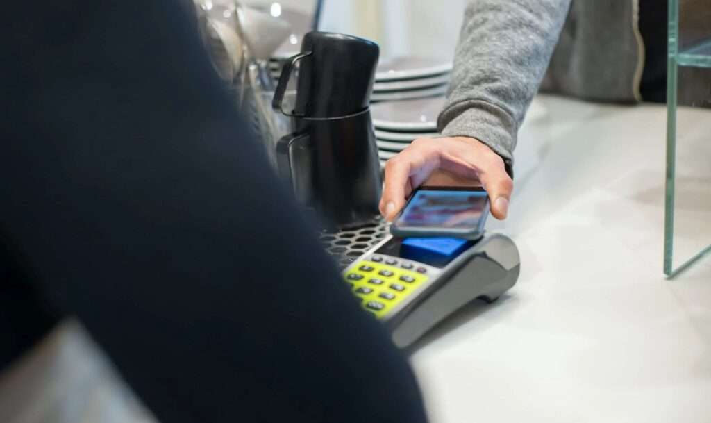 Azioni Nexi: nasce un nuovo concorrente, cosa fare in Borsa?