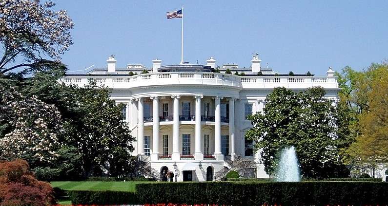 USA: Joe Biden emette nuovo ordine esecutivo contro la Cina, ecco i 5 punti chiave