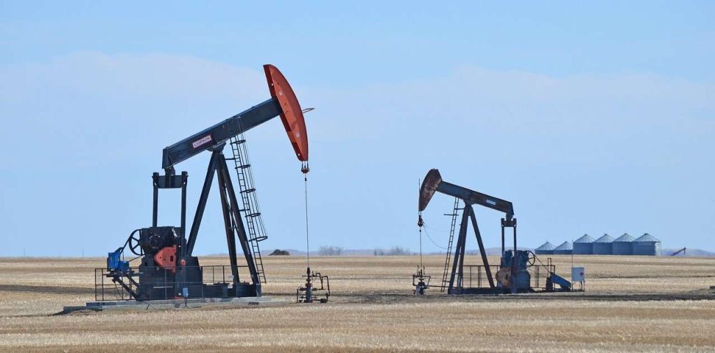 Petrolio: prezzi ai massimi di aprile, 4 ragioni spiegano il rally