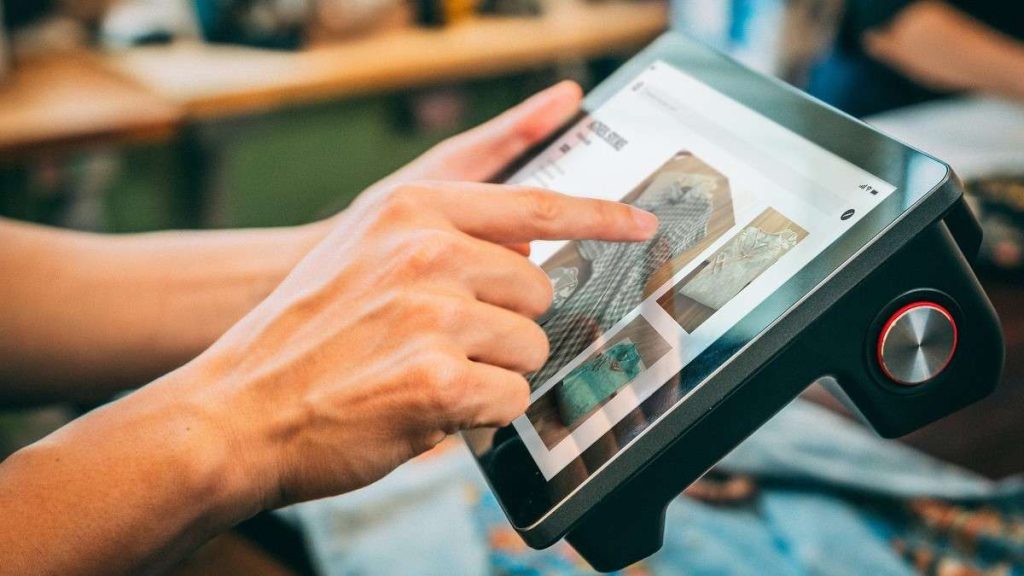 Un utente fa un acquisto online