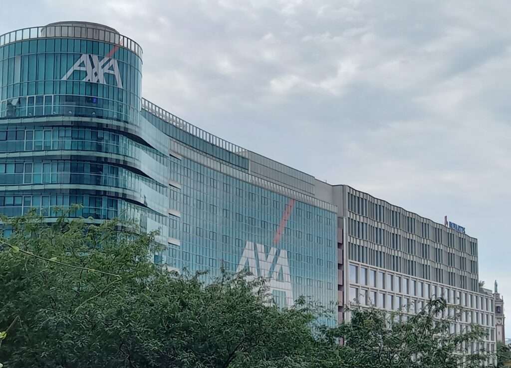 La sede di Axa a Milano