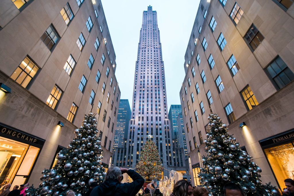 Il Rockfeller center a New York durante il periodo natalizio