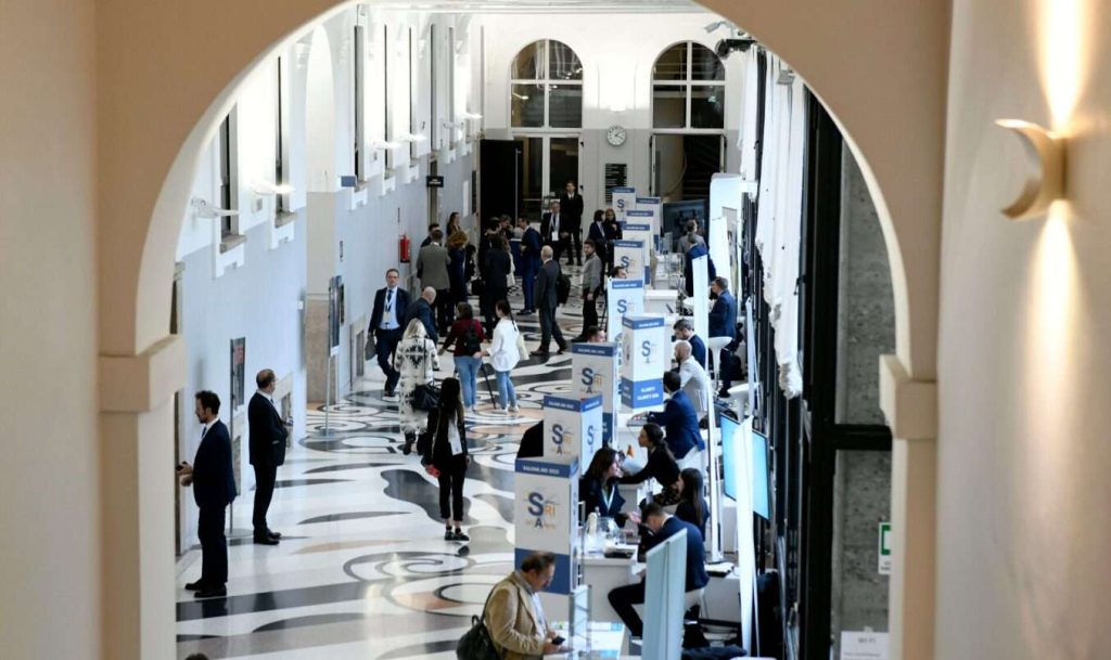 Un'immagine della hall del Salone SRI svoltosi a Milano nel 2022