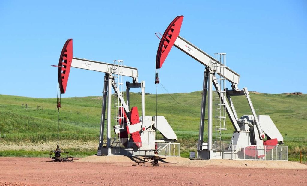 Petrolio: prezzi sotto pressione, ecco i motivi