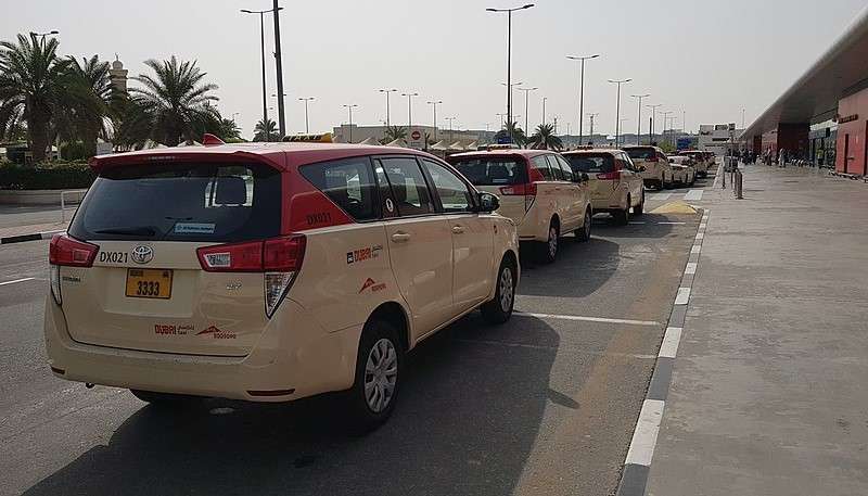 Dubai Taxi: esordio in Borsa con il botto, azioni a +19%