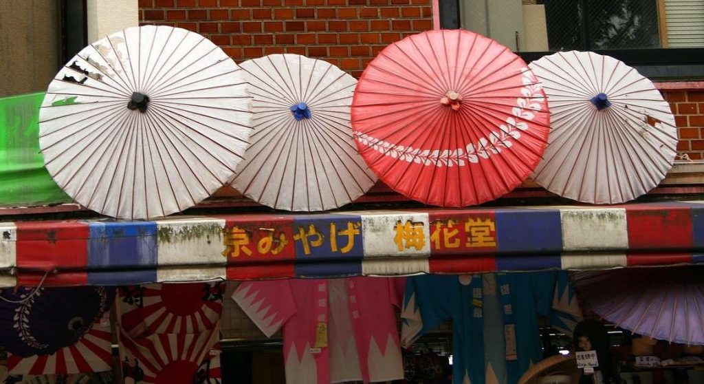 Yen: gli analisti vedono un rafforzamento a sotto 140 per dollaro