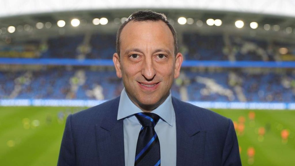 Un primo piano di Tony Bloom