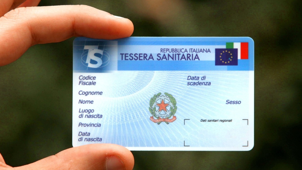 Un contribuente tiene la tessera sanitaria con il codice fiscale