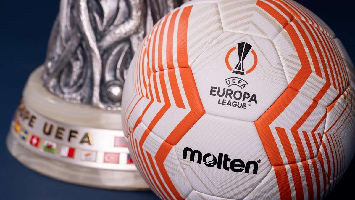 Il pallone e la coppa dell'Europa League