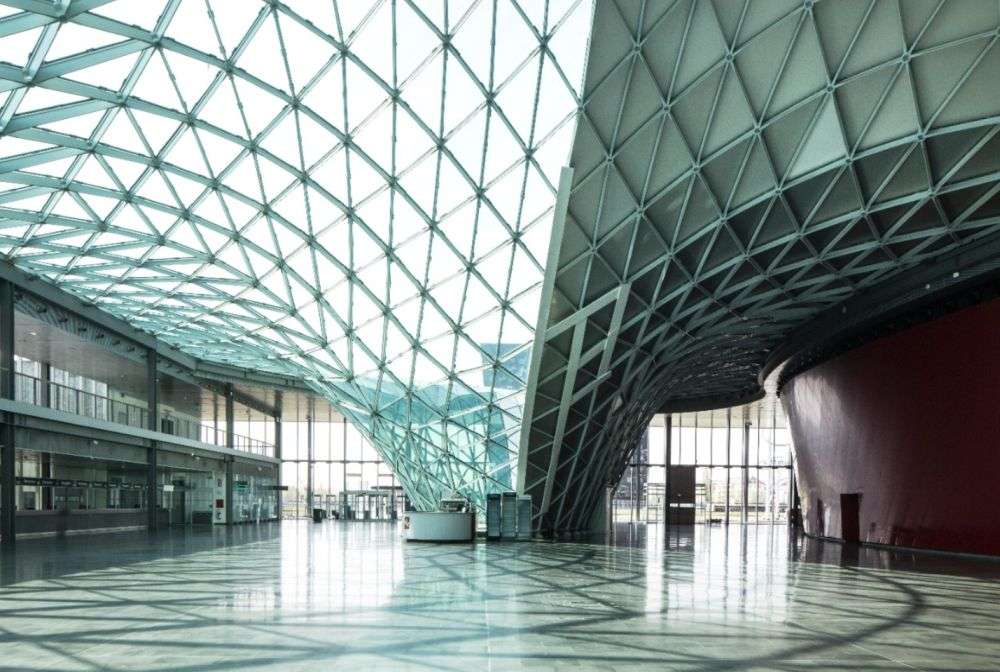 L'immagine dell'interno di Fiera Milano Portello