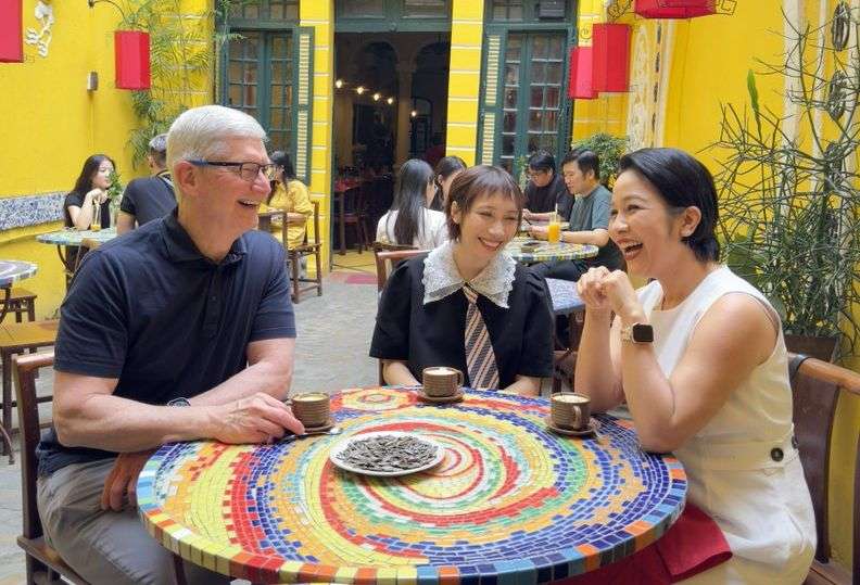 Azioni Apple: cosa fare a Wall Street con investimenti in Vietnam?