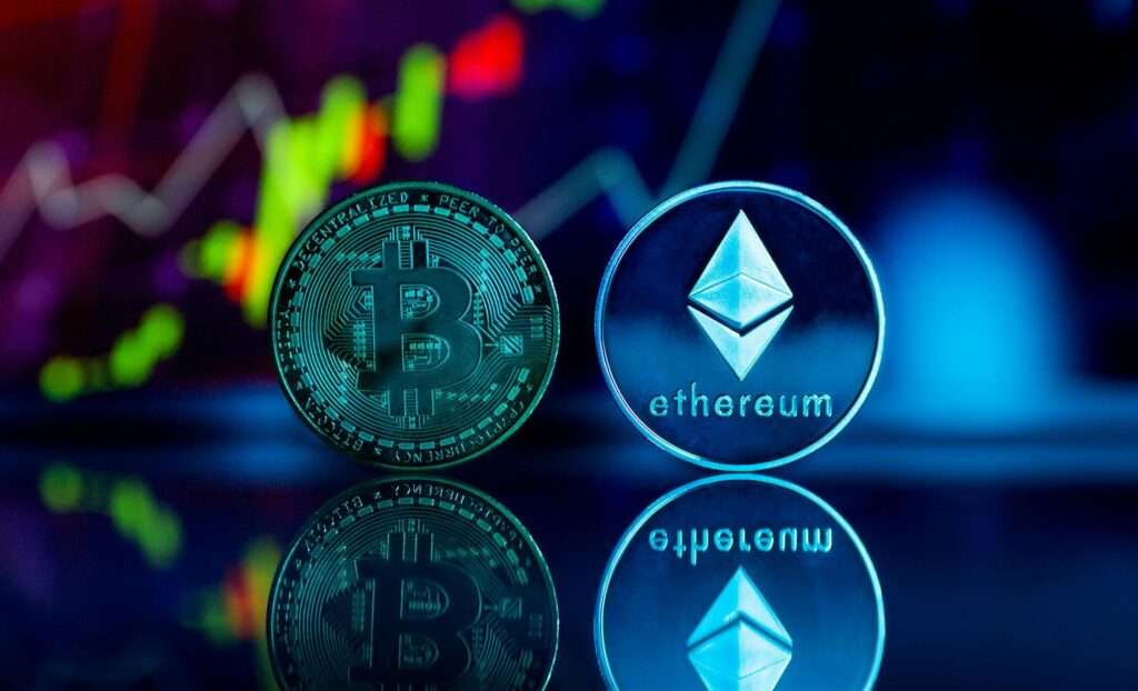ETF Bitcoin ed Ethereum al debutto ad Hong Kong, ecco differenze con quelli USA