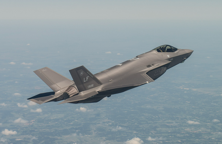 Nell'immagine un F-35 della Lockheed Martin in volo