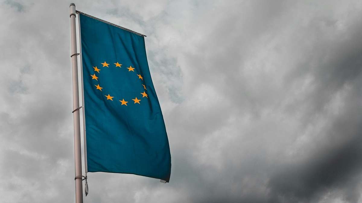 Una bandiera dell'Unione europea