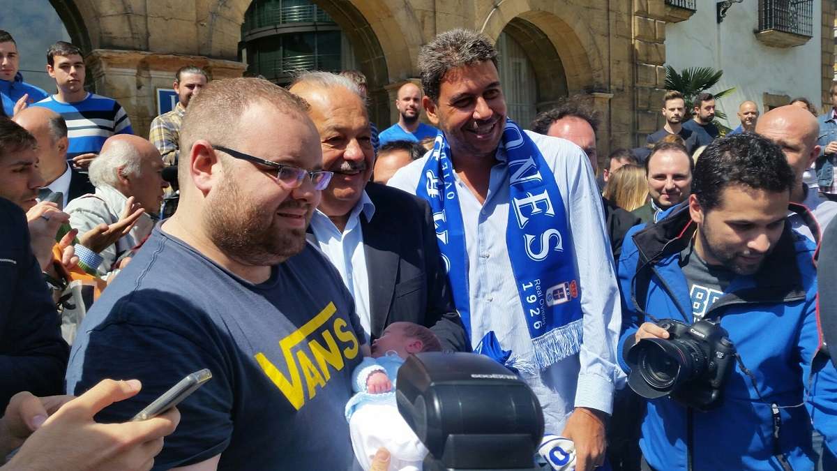Carlos Slim e Arturo Elias Ayub alla presentazione del Real Oviedo