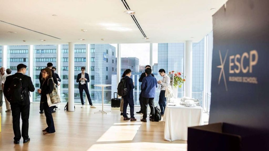 Gli interni della sede torinese dell'ESCP Business School